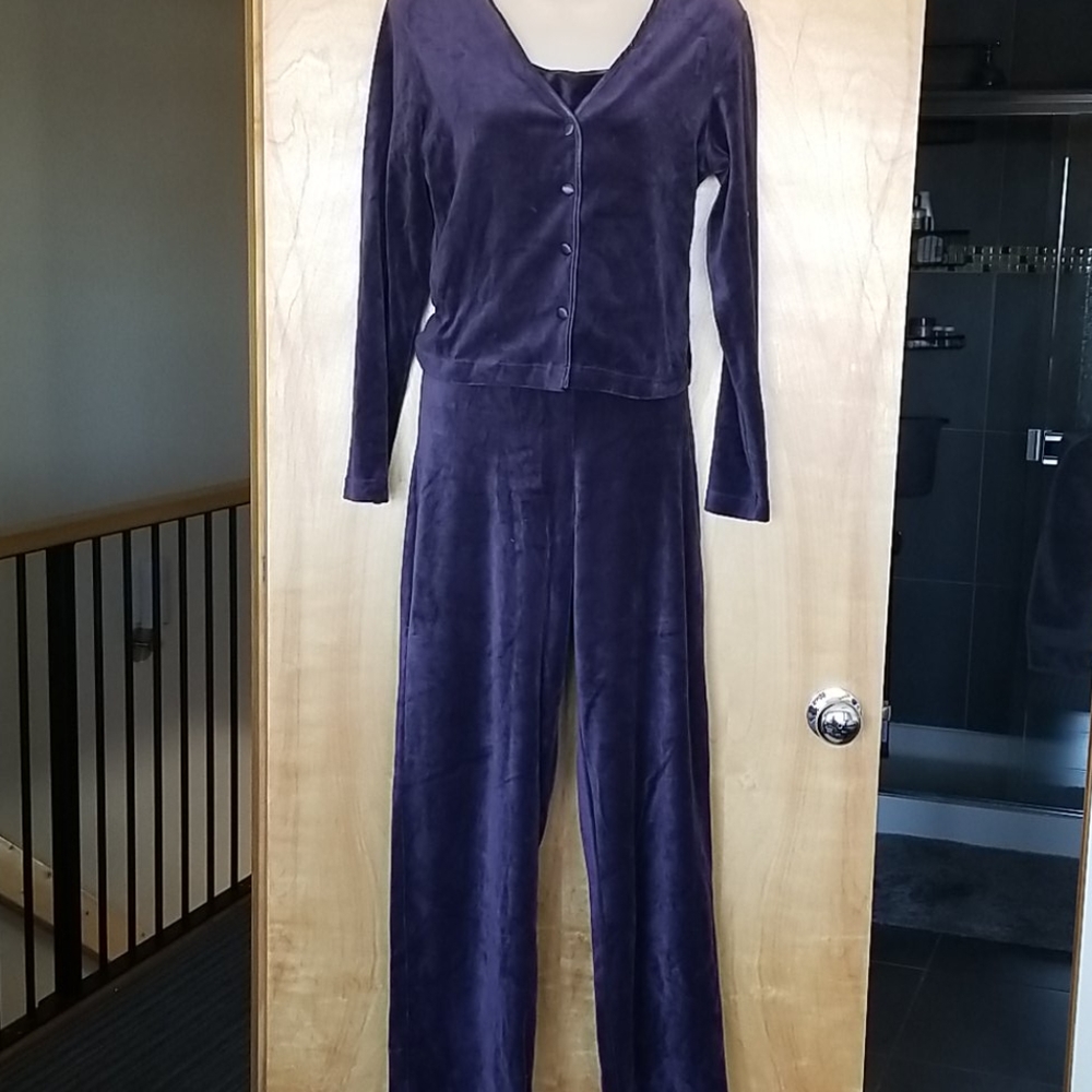 3 Piece Victoria's Secret Velour Pajama Set Small - Picture 2 of 7